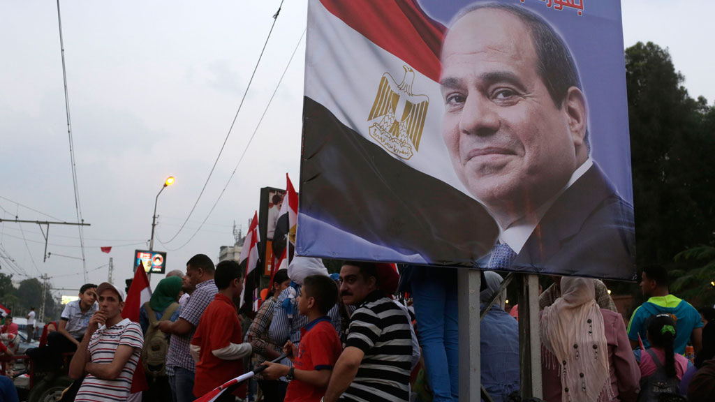 Anhänger von Ägyptens Präsident Abdelfattah al-Sisi in Kairo; Foto: Reuters Anhänger von Ägyptens Präsident Abdelfattah al-Sisi in Kairo; Foto: Reuters