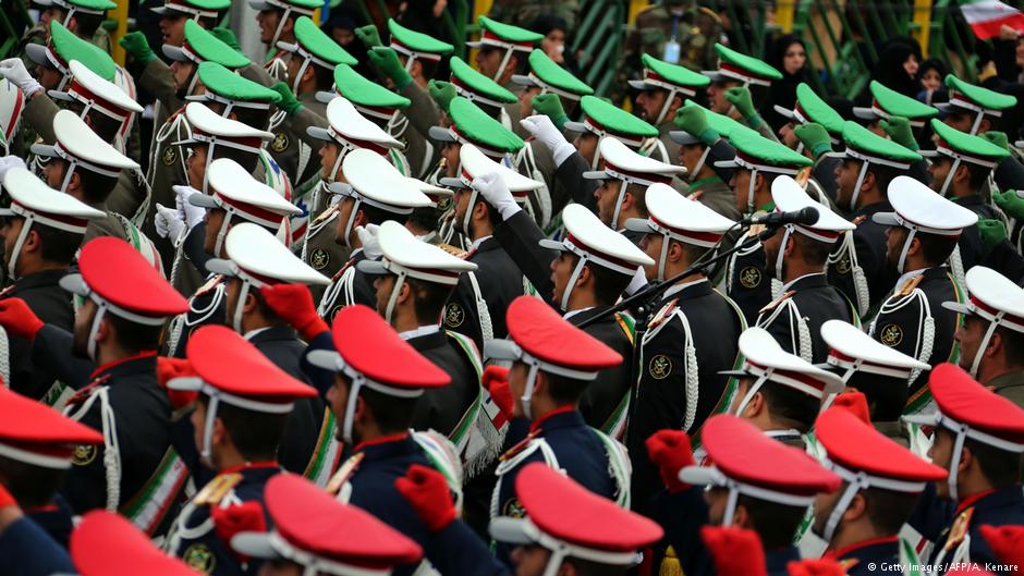 Offiziere während der Vorbereitungen zum 40. Jahrestag der Islamischen Revolution in Teheran; Foto: Getty Images/AFP Offiziere während der Vorbereitungen zum 40. Jahrestag der Islamischen Revolution in Teheran; Foto: Getty Images/AFP